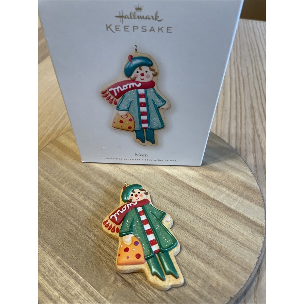 Hallmark Keepsake 3" MOM Shopper Figurine Ornament